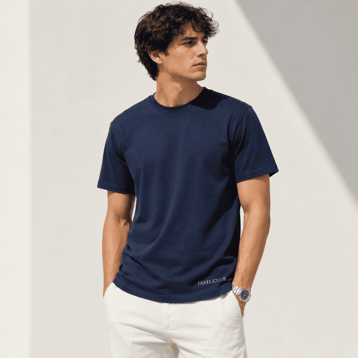 IAM1 CLUB  ESSENTIAL TEE